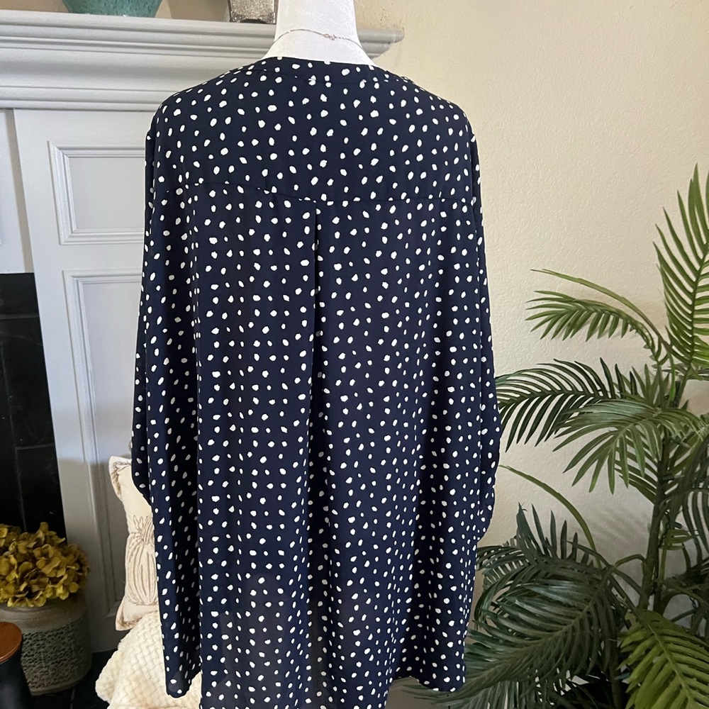 41 Hawthorn Navy and White Polka Dot Blouse - Picture 4 of 8